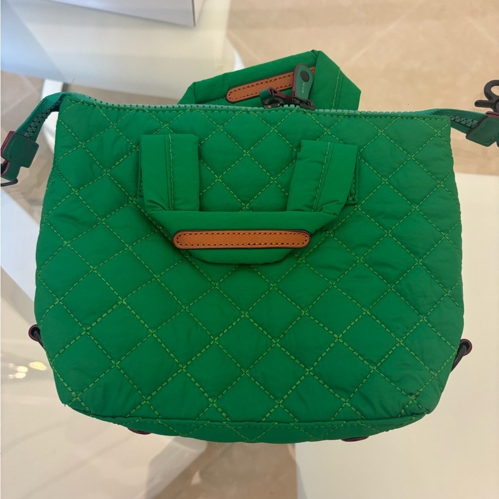 Green Quilted Women's Bag - Picture 2 of 7